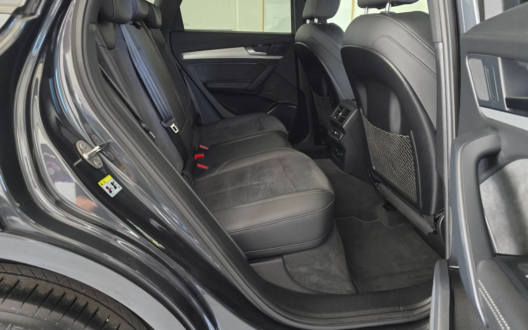 Notranja slika - Audi Q5 - quattro 40 TDI Advanced S-line S tronic - 19