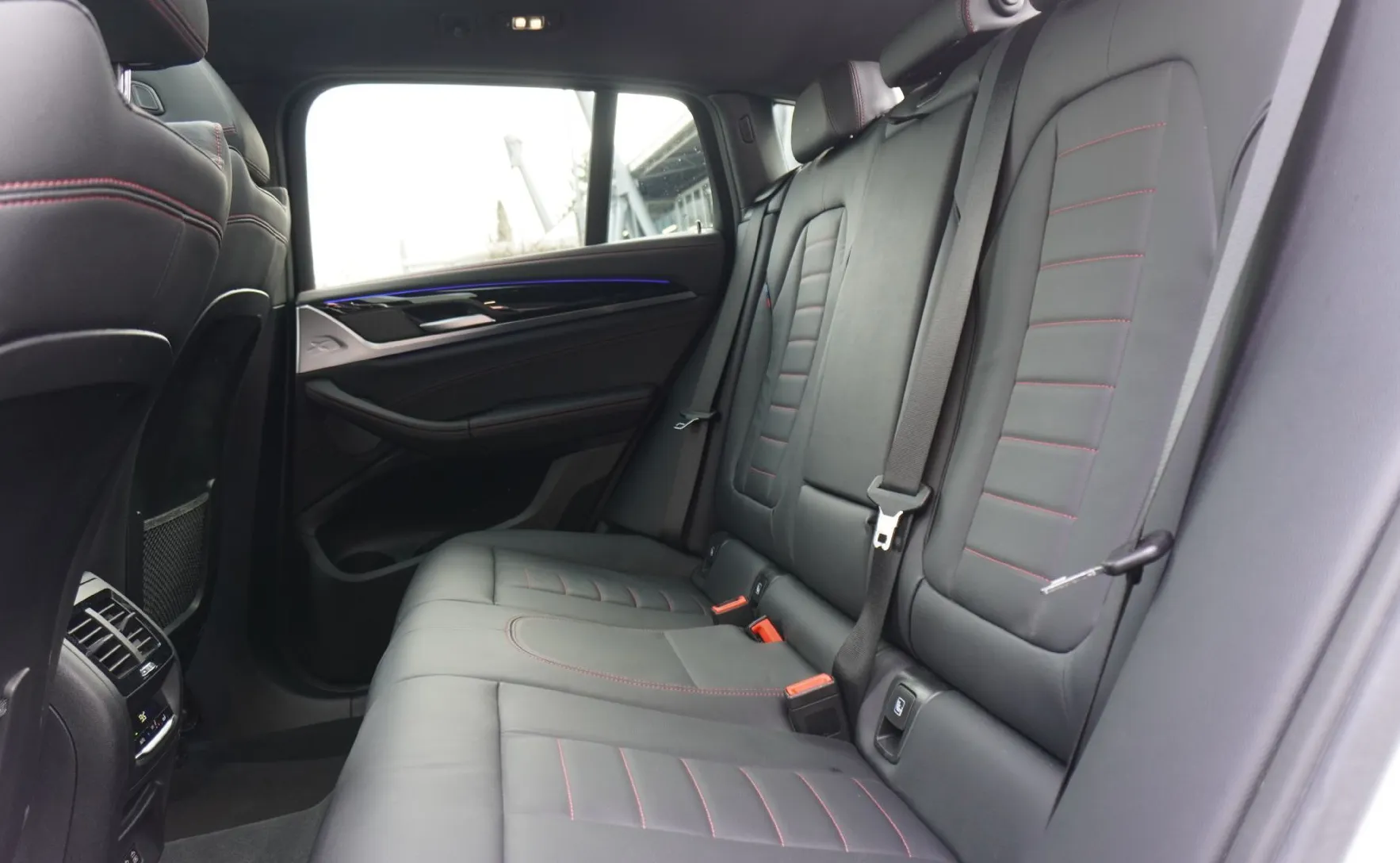 Zunanja slika - BMW X4 - serija : M40d  AT - 7