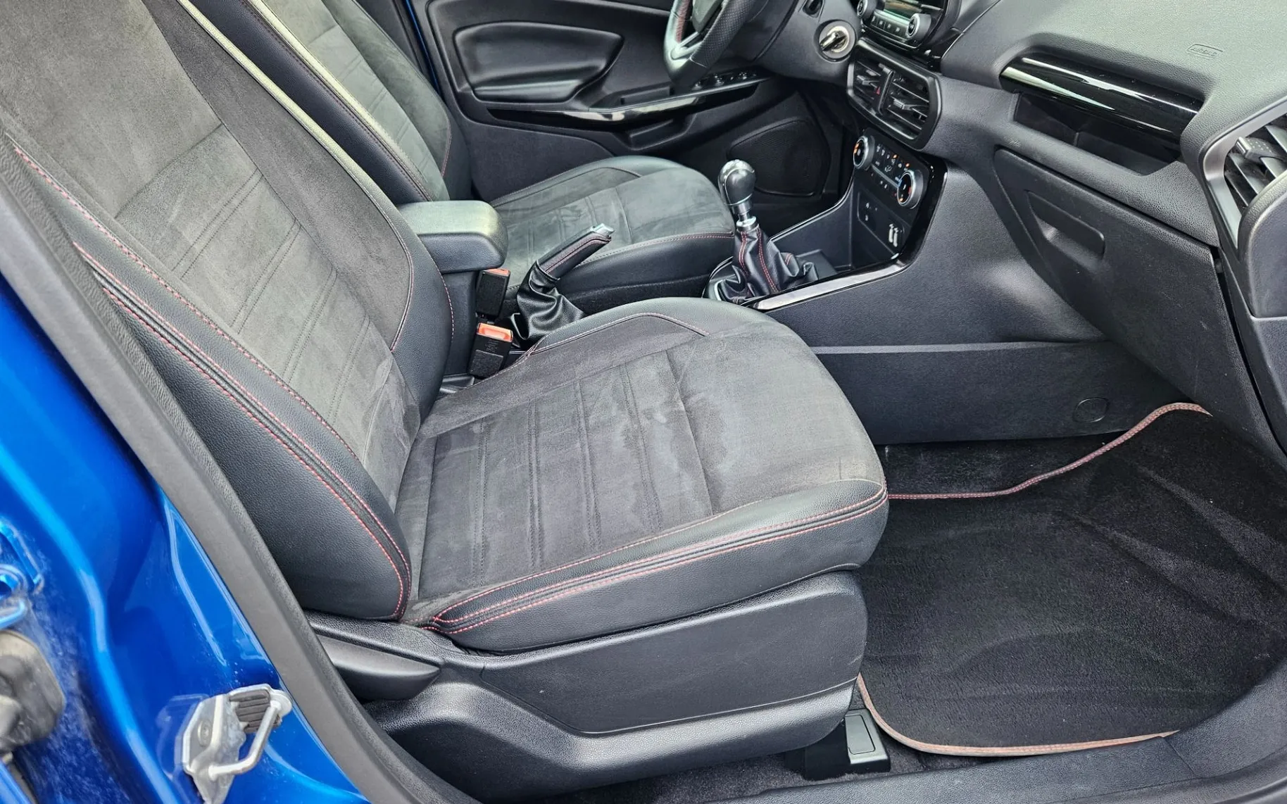 Notranja slika - Ford Ecosport - 1.0 EcoBoost ST-Line S S... - 20