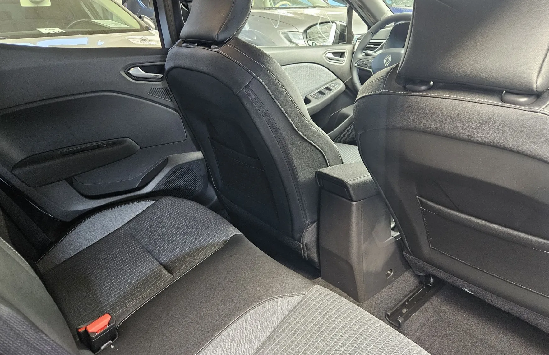 Zunanja slika - Renault Clio - 1.0 TCE 90 TECHNO - 6