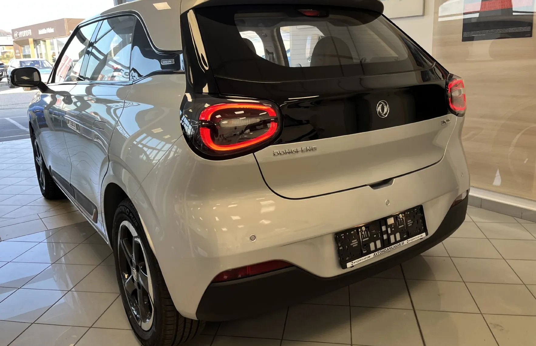 Zunanja slika - Dongfeng Box - 42.3 kWh 70 kW - NA ZALOGI - - 4