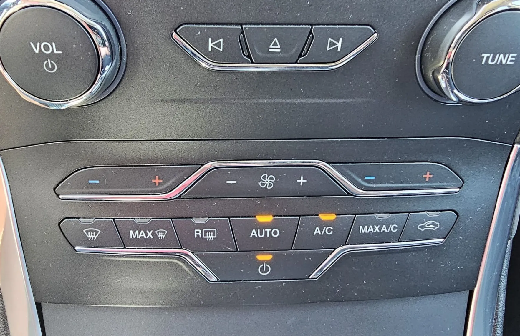Zunanja slika - Ford S-MAX - 2.0 EcoBlue 150cv S S Auto Titanium|2xPDC+kamera|Keyless - 30