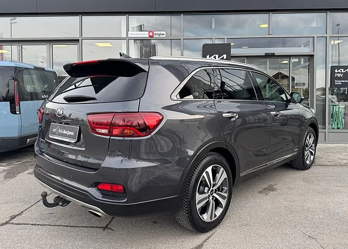 Zunanja slika - KIA Sorento - 2.2 CRDi Platinum Edition 4WD -360K -PANO -ACC - 4
