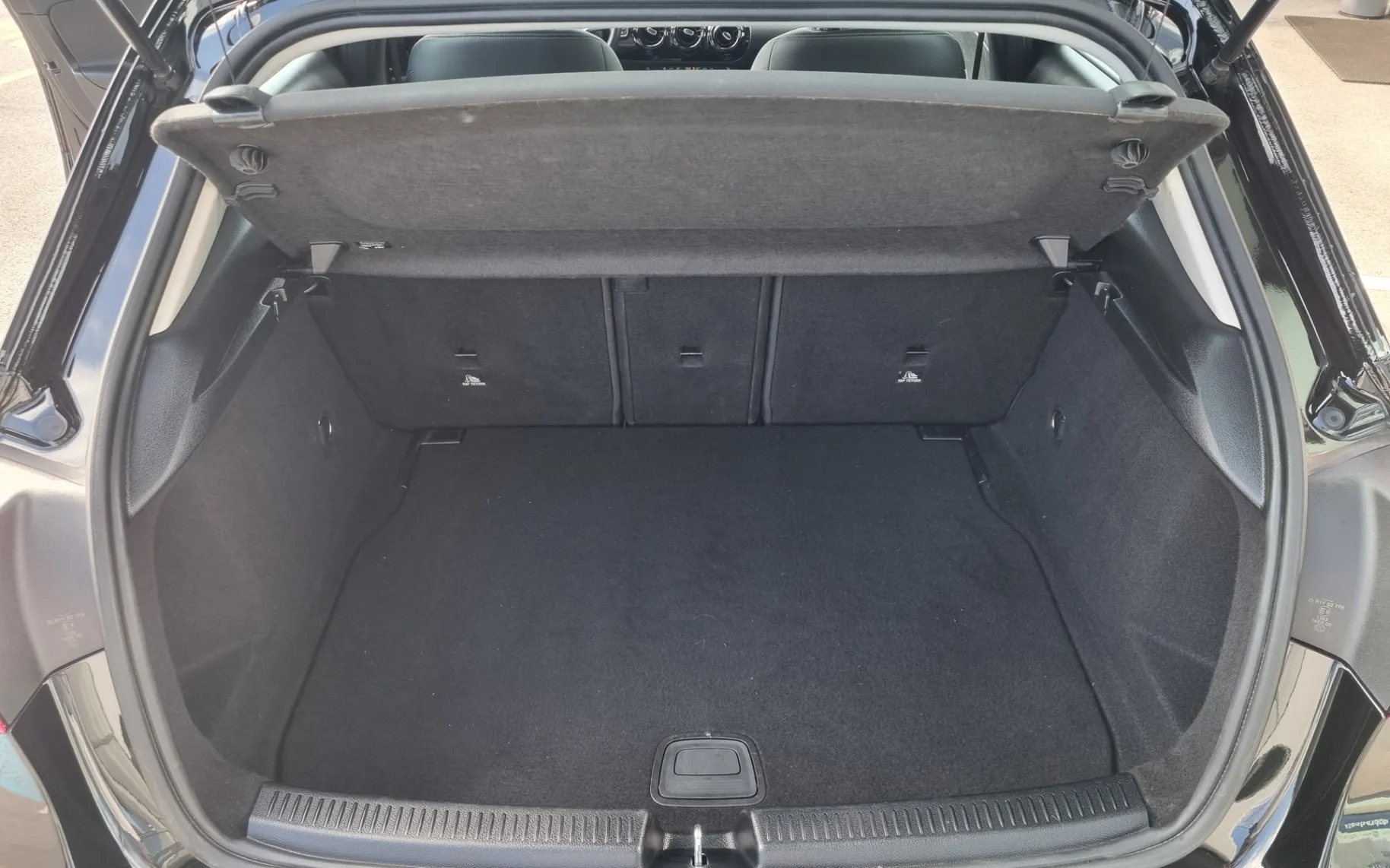 Zunanja slika - Mercedes-Benz A-Razred - A180 MHEV - AVTOMATIK-DAB-KAMERA-NAVIGACIJA - 3
