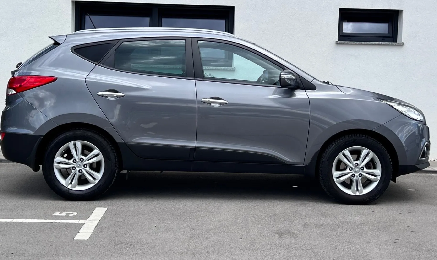 Zunanja slika - Hyundai ix35 - 4WD 2.0 CRDi+1.LAST+SLO+NAVI+R.KAMERA - 4