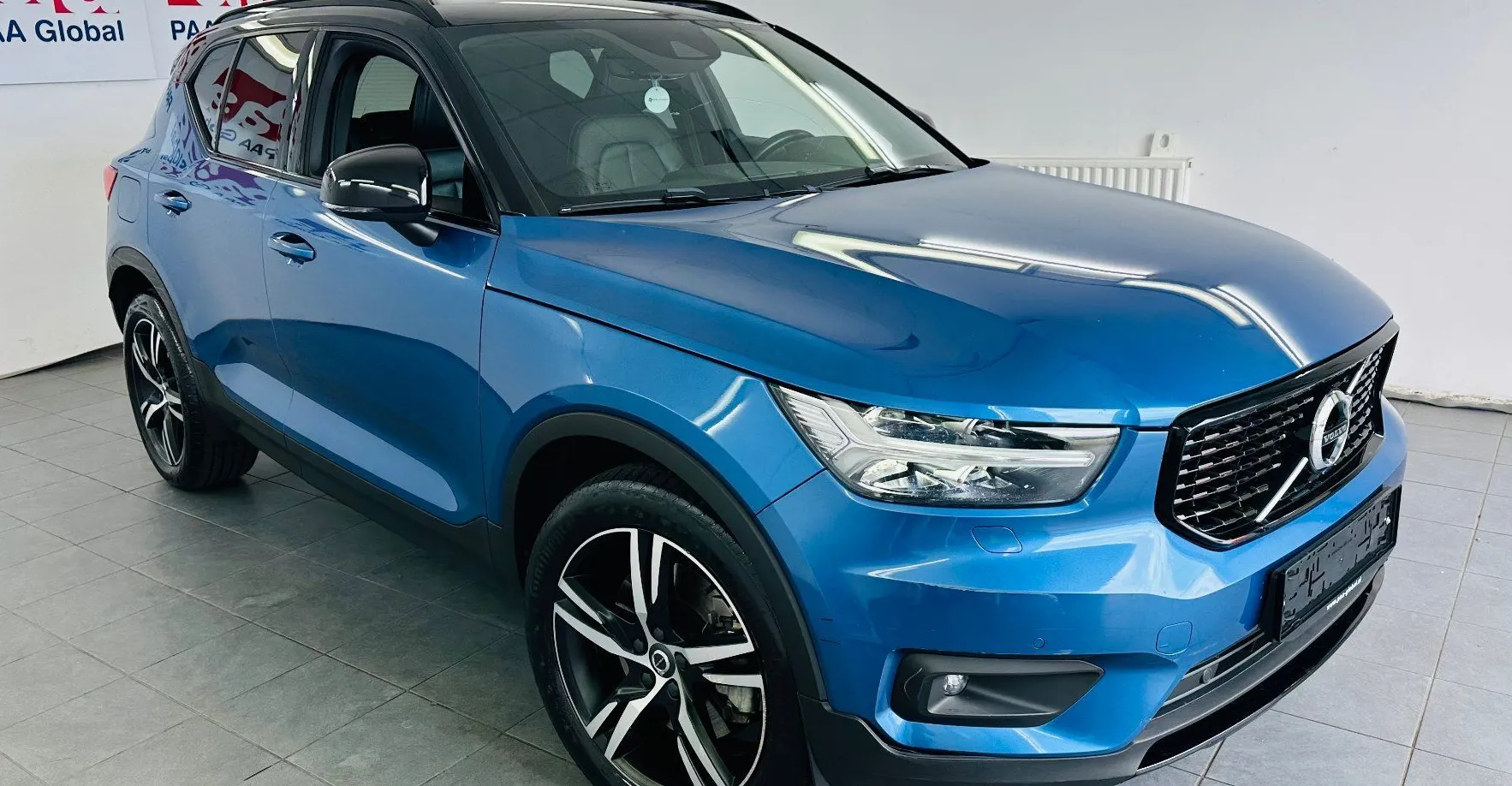 Zunanja slika - Volvo XC40 - T5 Recharge Twin Engine R-Design Avt.KAMERA.LED - 2
