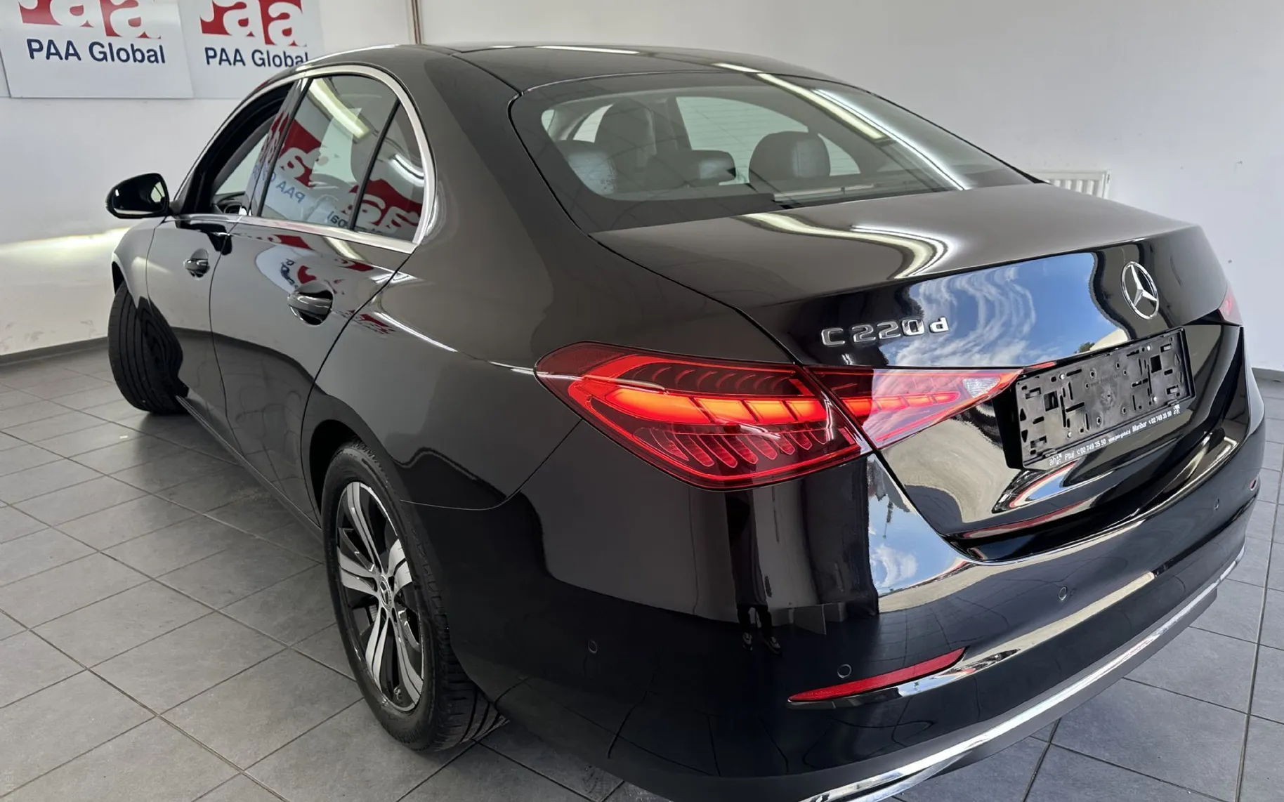 Zunanja slika - Mercedes-Benz C-Razred - C 220 d Avt.KAMERA.LEDNAVI.USNJE.ACC.SAMO 8.460 KM - 1