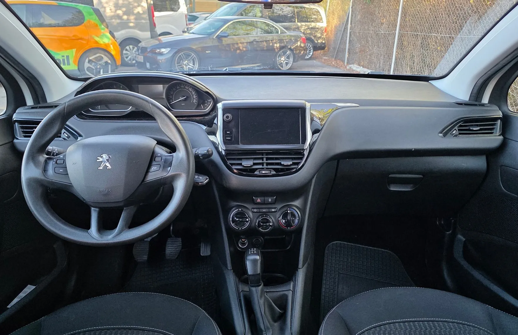 Zunanja slika - Peugeot 208 - 1.2 PURETECH 82 ZASLON-KLIMA-SLOVENSKI-1.LASTNIK - 9