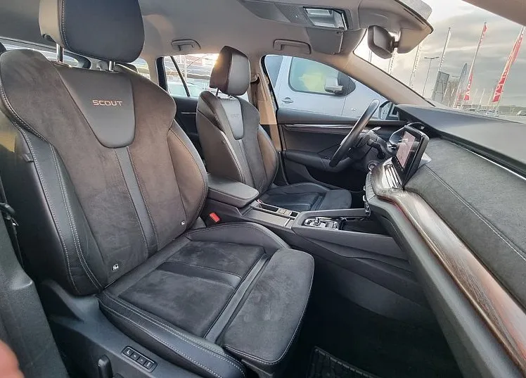 Zunanja slika - Škoda Octavia - 2.0 TDI Scout 4x4 DSG.MATRIX.HUD.MEMORY.VSE ASIST - 8