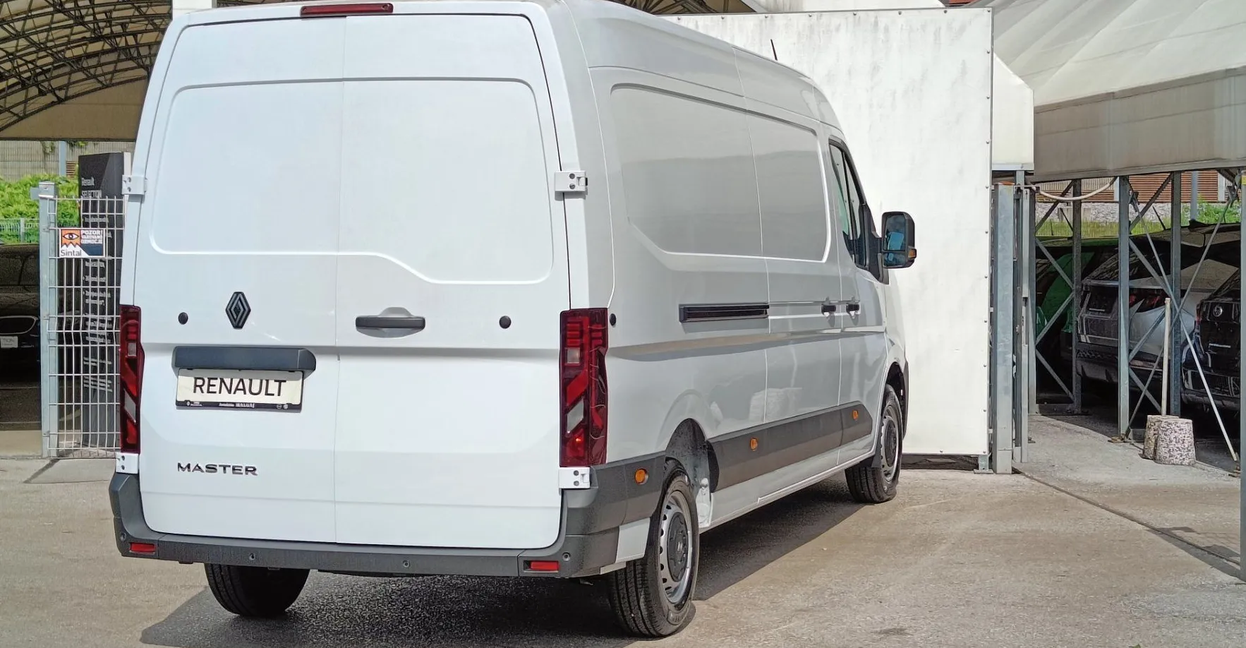 Zunanja slika - Renault Master - L3H3P3 150 dCi - 5