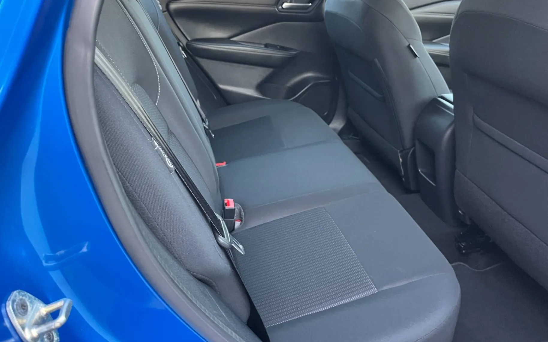 Notranja slika - Nissan Qashqai - 1.3 DIG-T MHEV N-Connecta-1 LASTNIK-LED-ODLIČEN... - 11