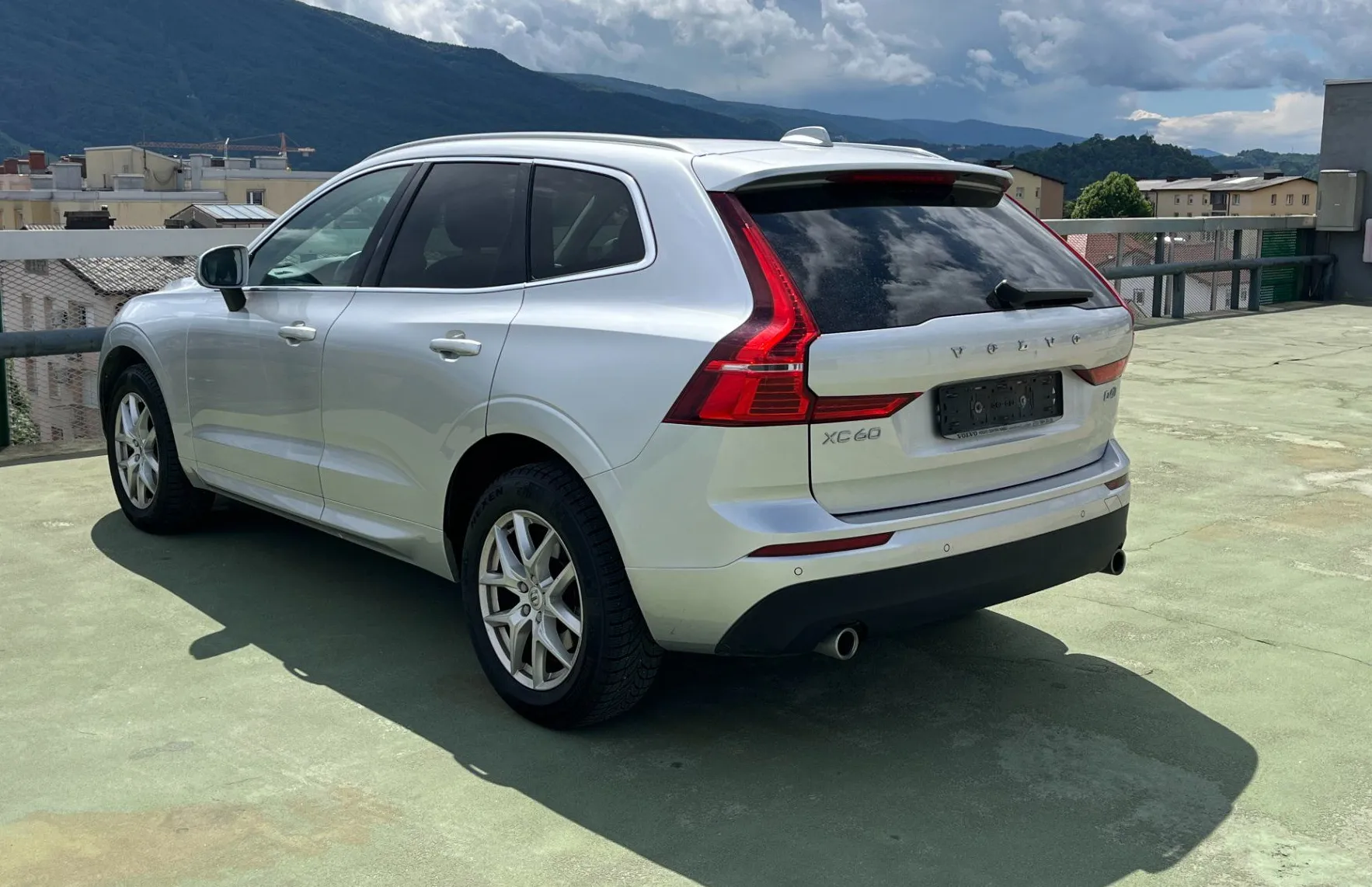 Zunanja slika - Volvo XC60 - D4 AWD Momentum Avt. LED.NAVI.ACC.2XPDC.VZR KAM - 6
