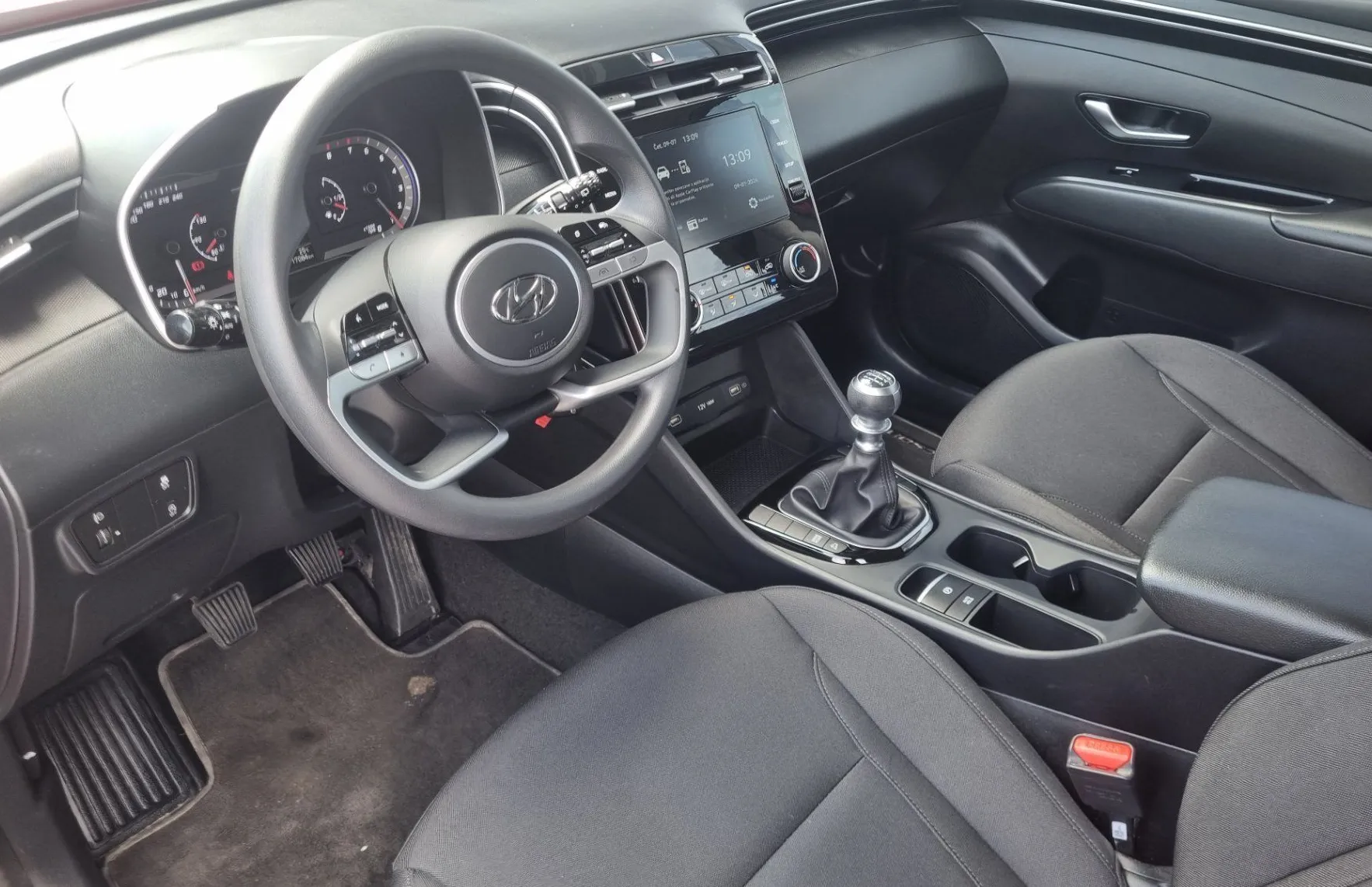 Zunanja slika - Hyundai Tucson - 1.6 TGDi SLOVENSKI + 1. LASTNIK + POTRJENA KNJIGA - 9