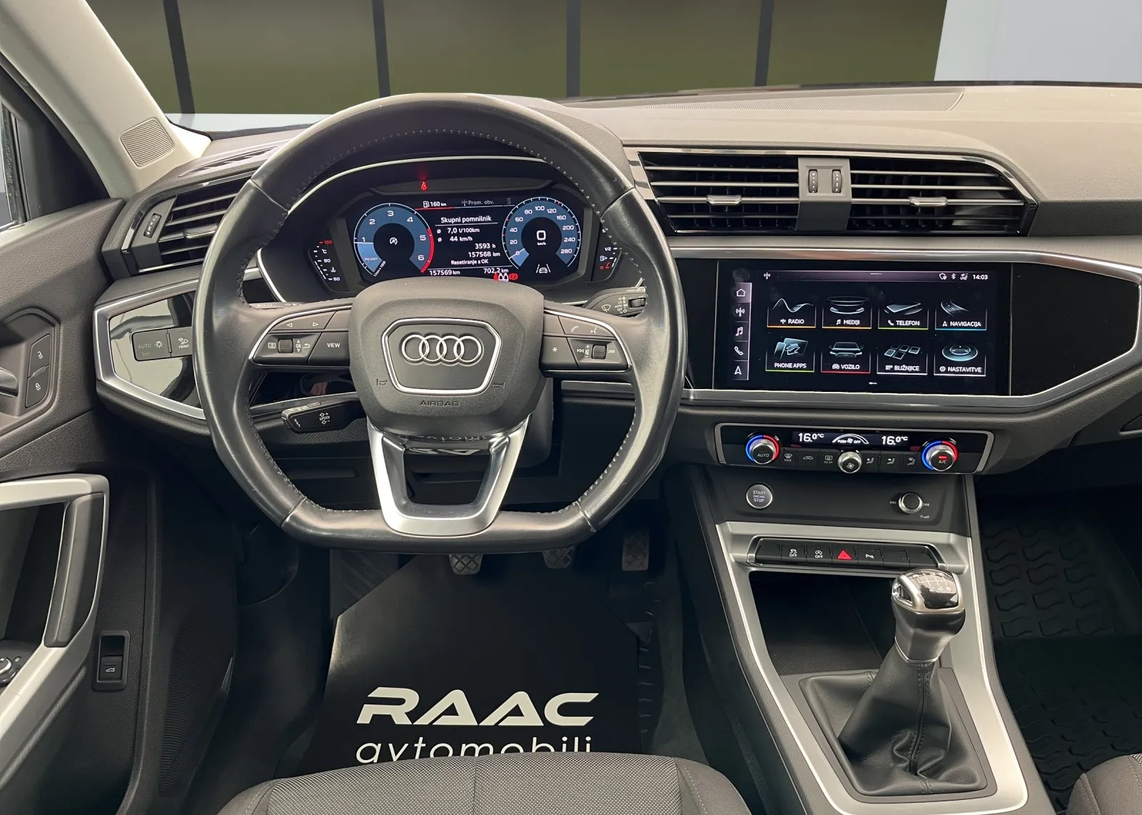 Zunanja slika - Audi Q3 - 2,0 TDI S tronic Quattro - 15