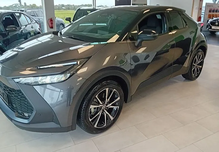 Zunanja slika - Toyota C-HR - 1.8 hibrid  HEV  C-OOL - 1