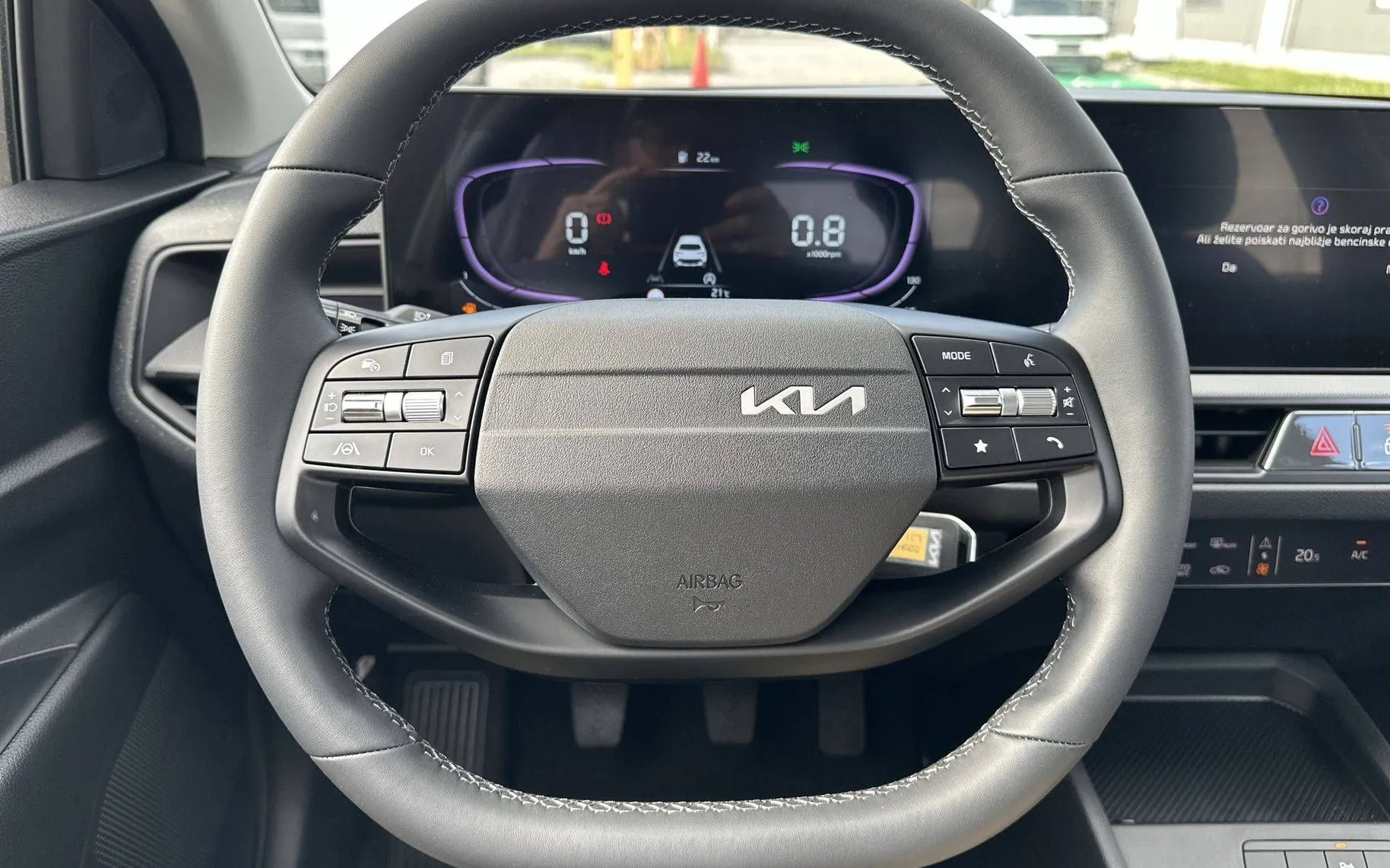 Notranja slika - KIA Stonic - 1.0 T-GDi LX Life - 14