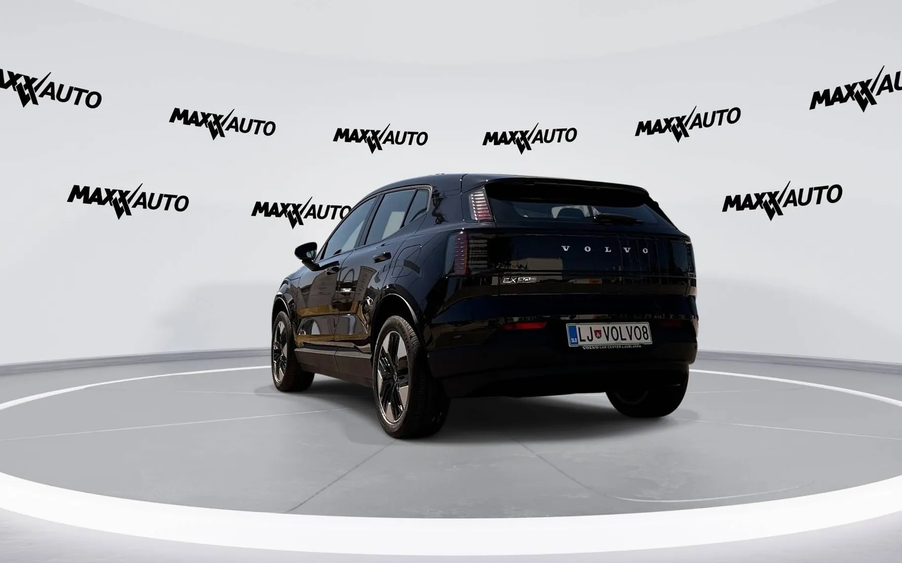Notranja slika - Volvo EX30 - Single Motor Extended Range  69 kWh  Core - 7