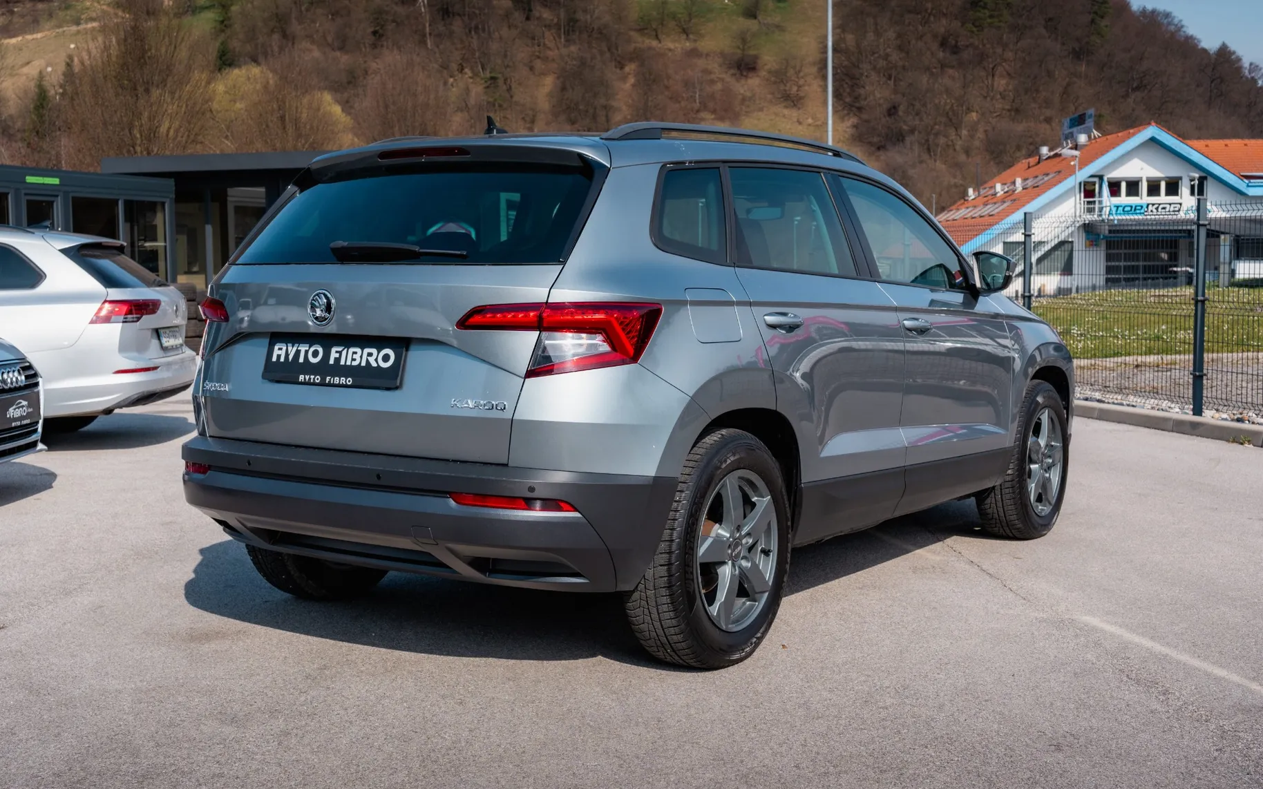 Zunanja slika - Škoda Karoq - 1,6 TDI AMBITION - 4