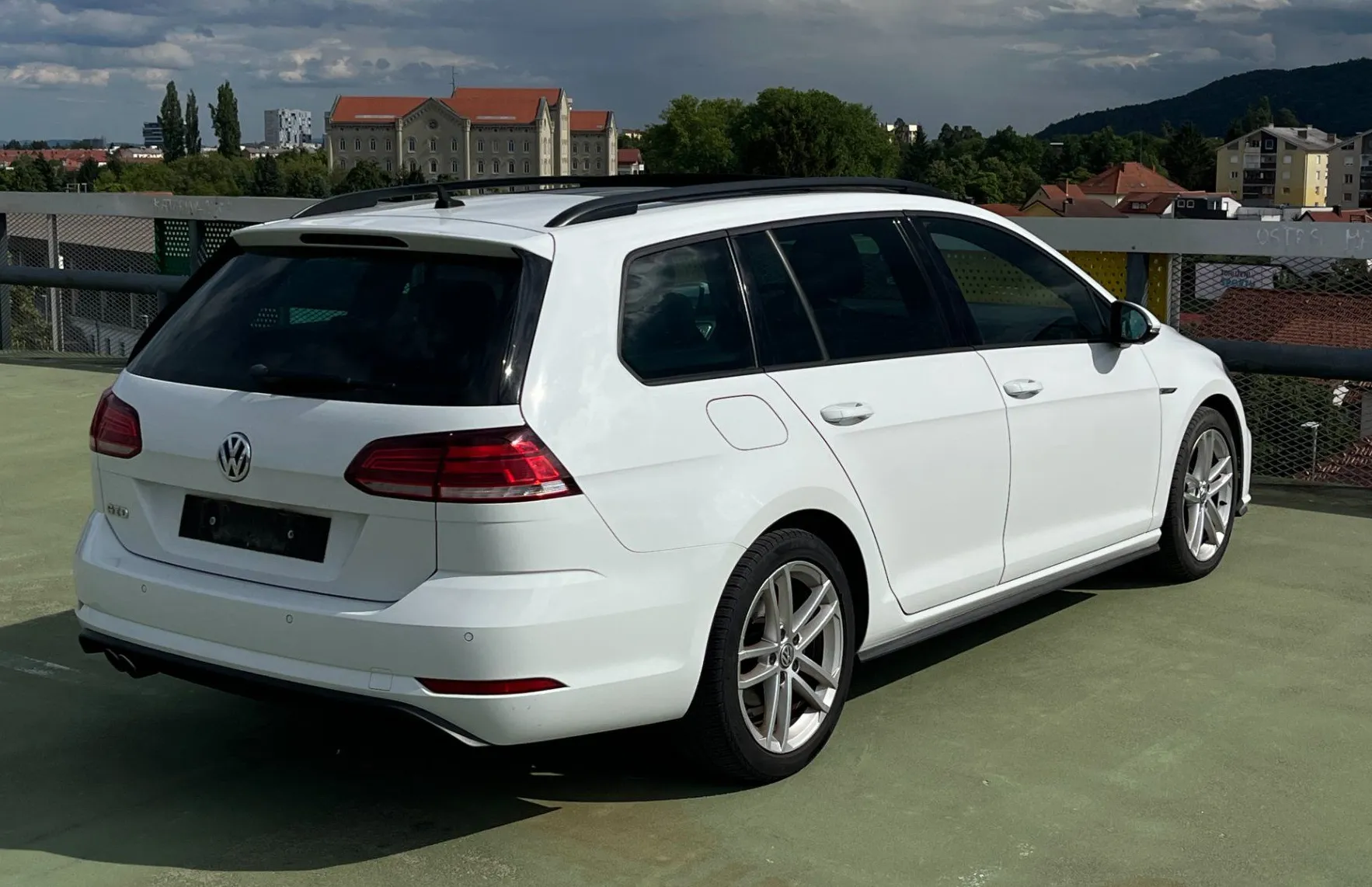 Zunanja slika - Volkswagen Golf - Variant 2.0 GTD BMT DSG LED. NAVI.2XPDC.OGR. SEDEŽ - 5