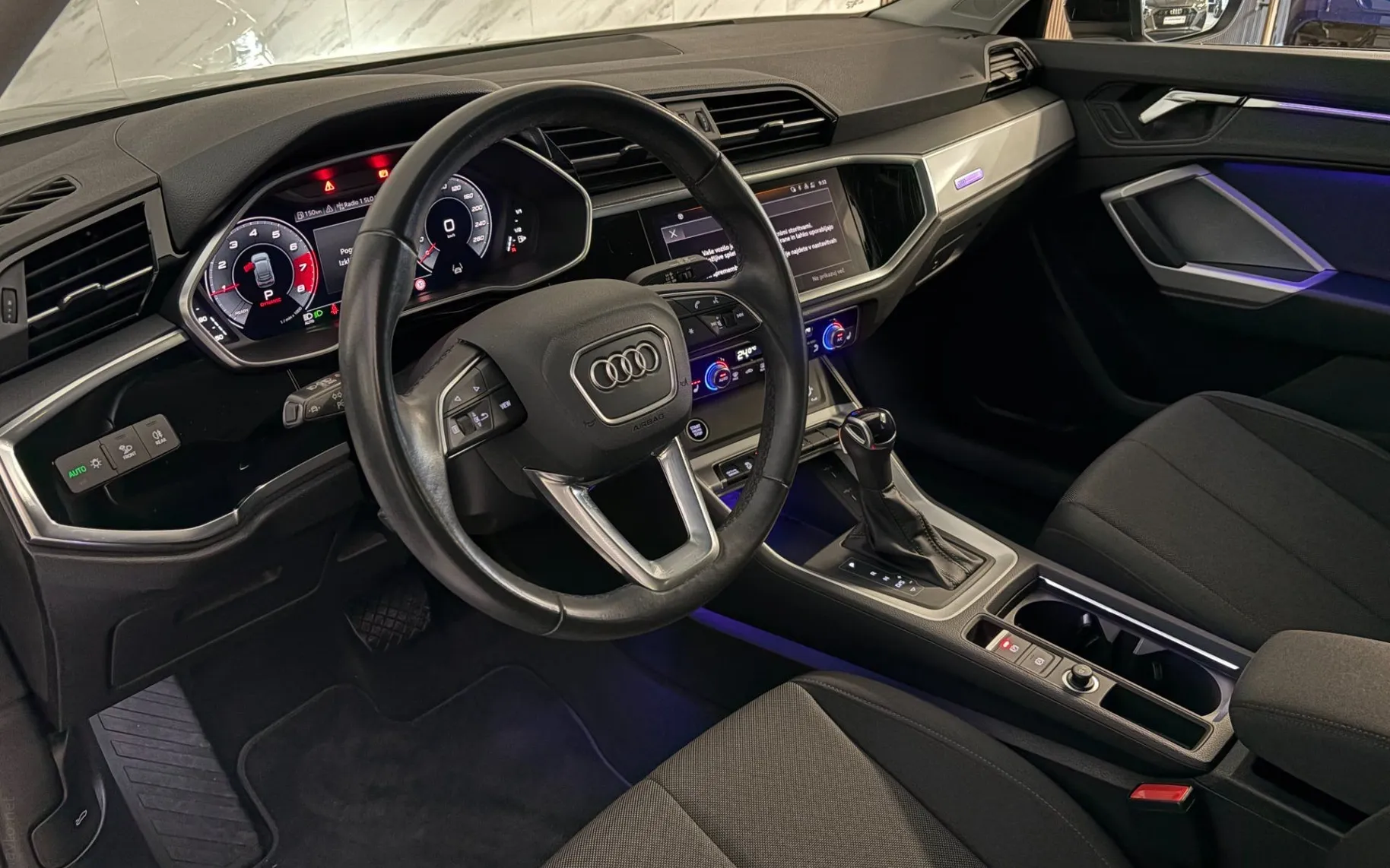 Notranja slika - Audi Q3 Sportback - 35TFSI |S-Line|ACC|Kamera|Memory|Virtual|Gretje| - 8