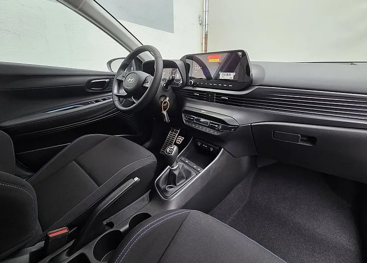 Zunanja slika - Hyundai Bayon - 1.0 T-GDI Comfort Winter AAC - 1.000€ GOTOVINA - 10