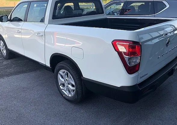 Zunanja slika - SsangYong Musso - Grand 2.2 XDi Ultimate 4WD A T....AKCIJA..... - 6
