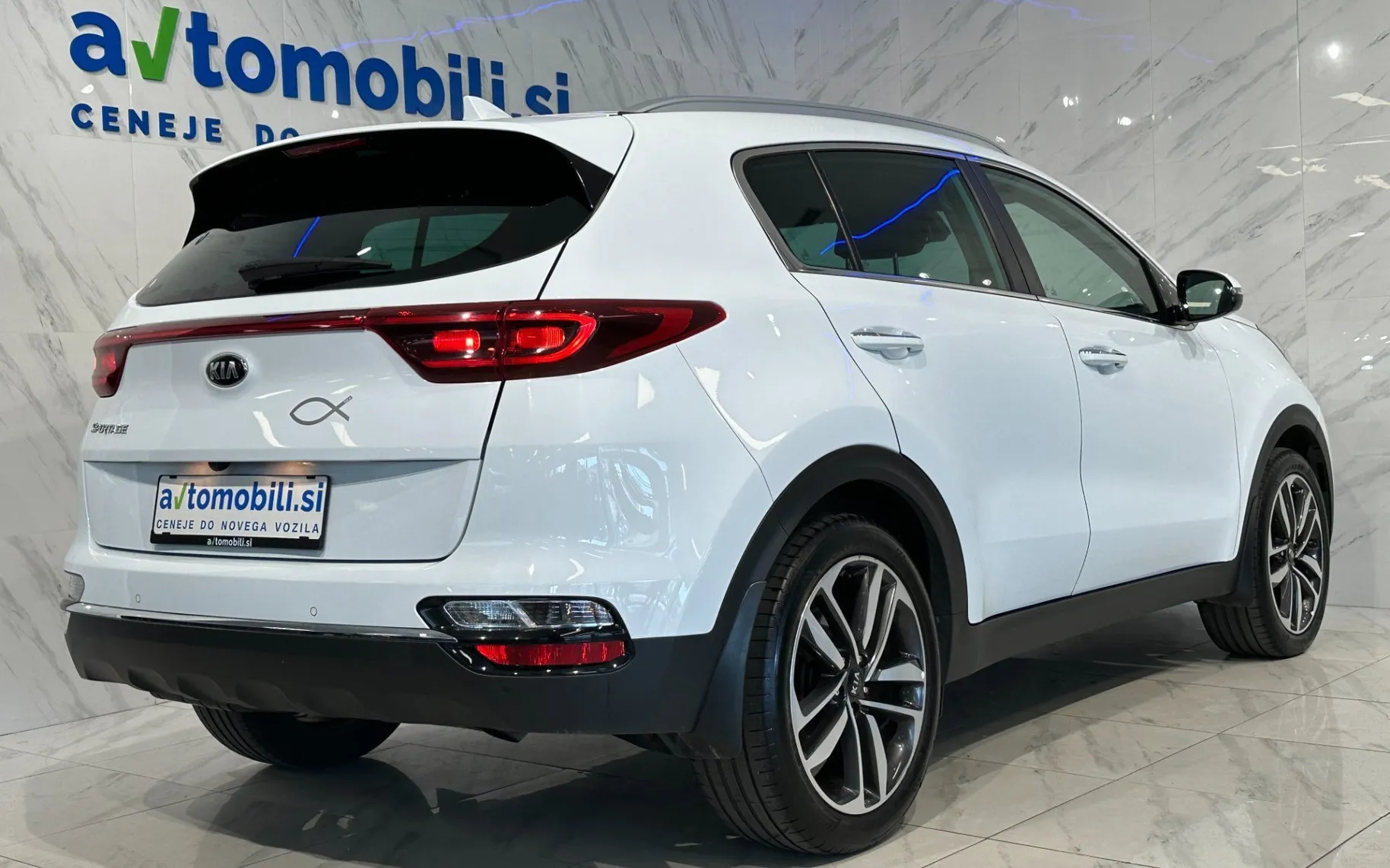 Zunanja slika - KIA Sportage - 1.6 CRDI - Slovensko vozilo - Kamera... - 4