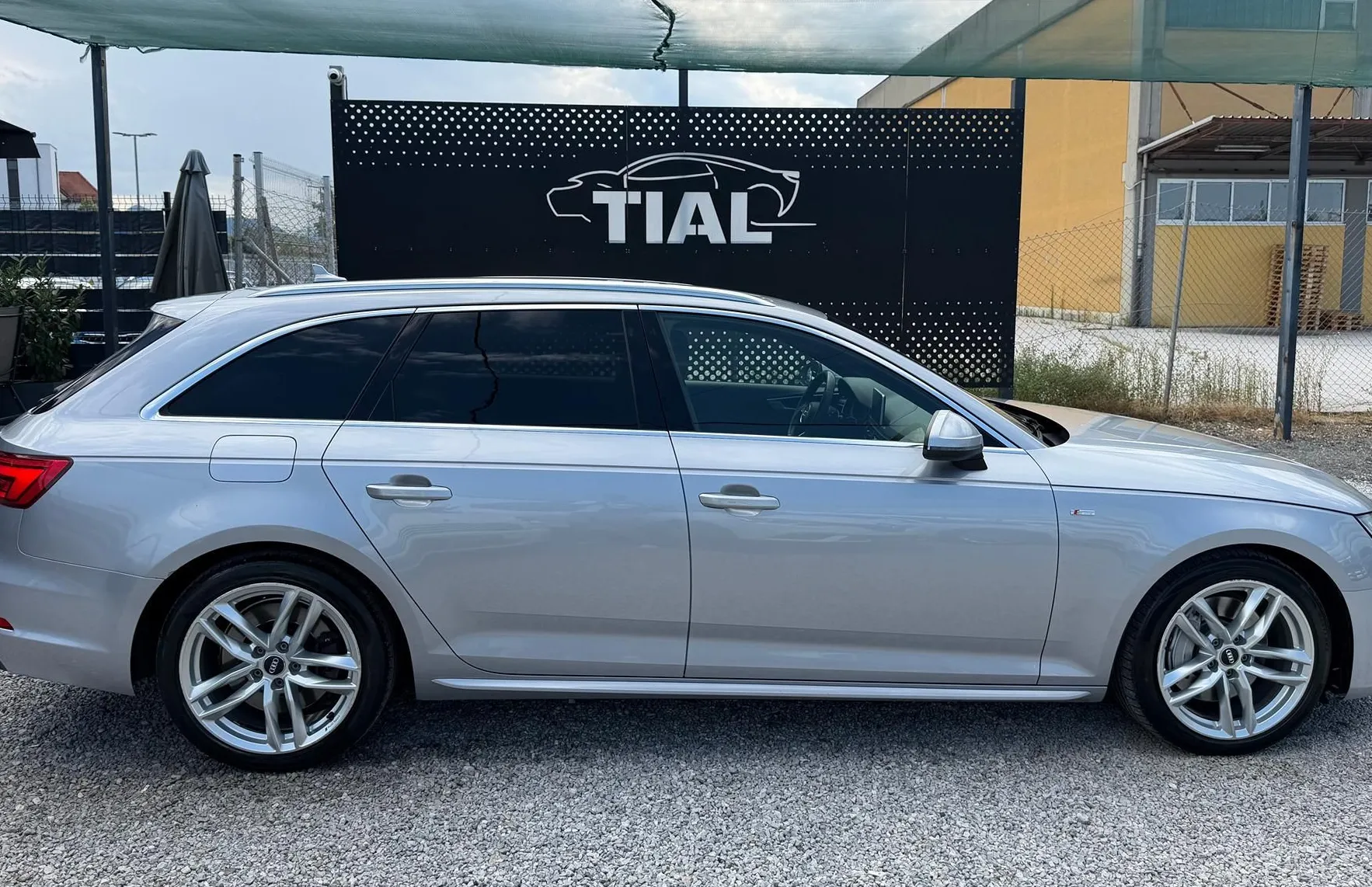 Zunanja slika - Audi A4 - Avant 3.0 TDI-3X S LINE-QUATTRO-LED-KAM-NAVI-VIRTUAL-ALU - 9