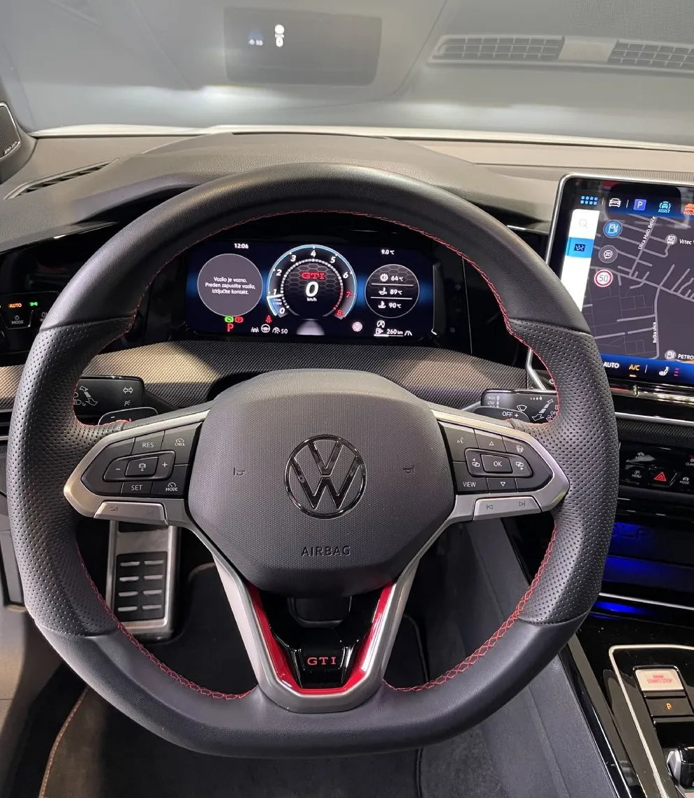 Zunanja slika - VW Golf - GTI-HEADUP-PANO-NAVI-GRETJE-LED-LANE-HARMAN KARDON - 13