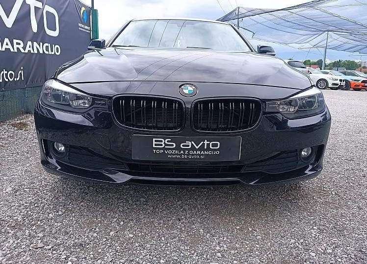 Zunanja slika - BMW Serija 3 - Touring: 320 D PDC ZELO LEPO OHRANJEN - 3