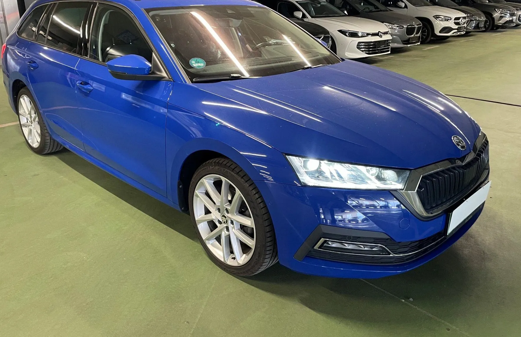 Zunanja slika - Škoda Octavia - 2.0 TDI Style DSG LED.KAMERA.OGR.SEDEŽ.ACC - 2