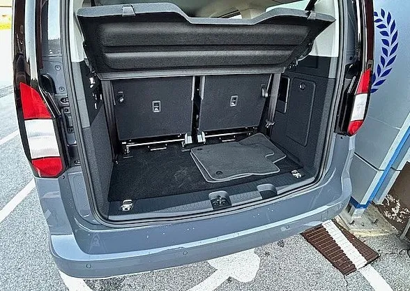 Zunanja slika - Ford Tourneo Connect - 2.0 TDCi EcoBlue 122KM A7 TITANIUM L2 - NA ZALOGI - 5