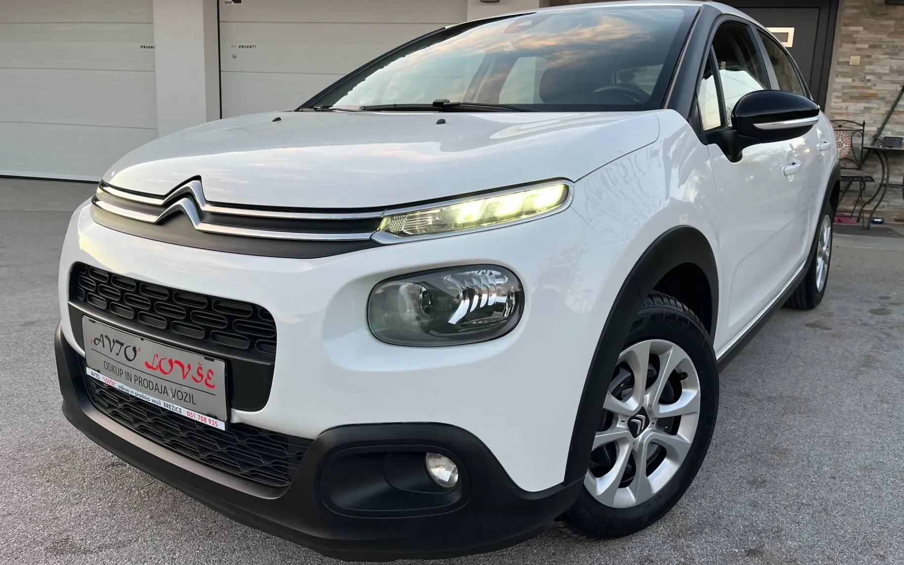Zunanja slika - Citroën C3 - Feel PureTech -1 LASTNICA-66.000km-NAVI-PDC... - 1