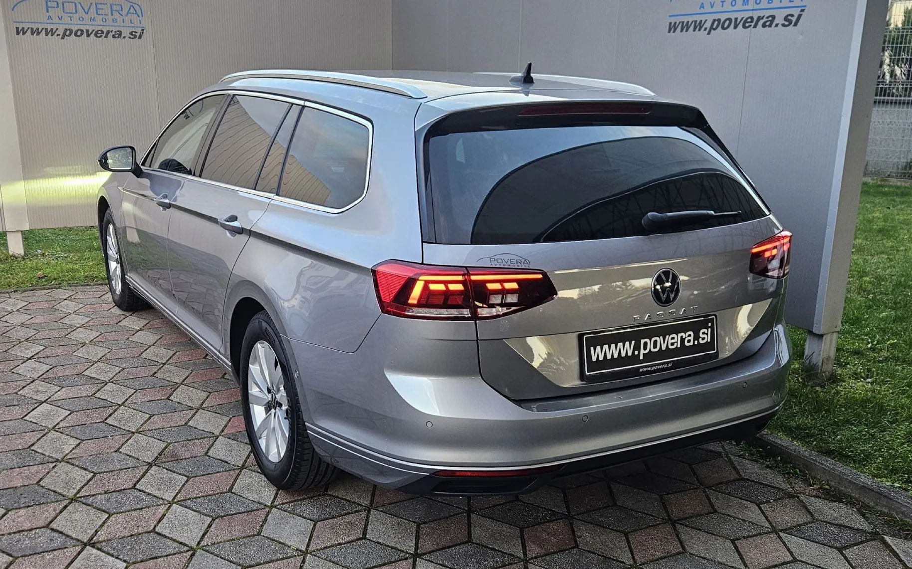 Zunanja slika - VW Passat - Variant 2.0 TDI BMT  Business avt. 110kW+LED+KAM+12.MES.JA - 8