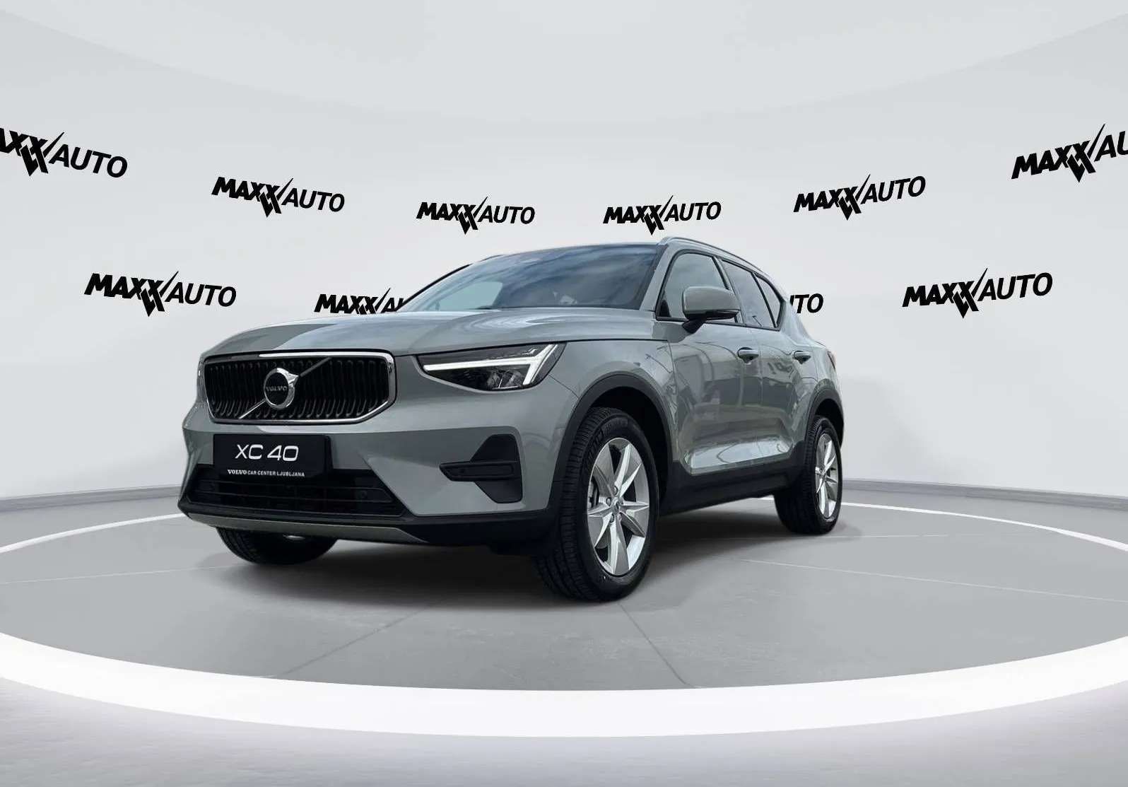 Zunanja slika - Volvo XC40 - B3P Core Avt - 11