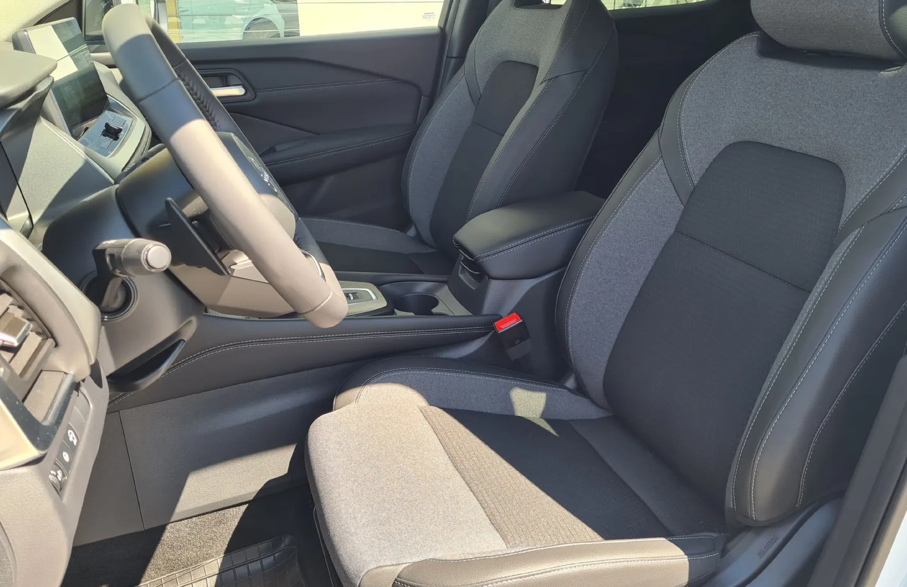 Zunanja slika - Nissan Qashqai - 1.3 DIG-T M.Hyb.158 2WD X-Tr. N-CONNECTA - 11