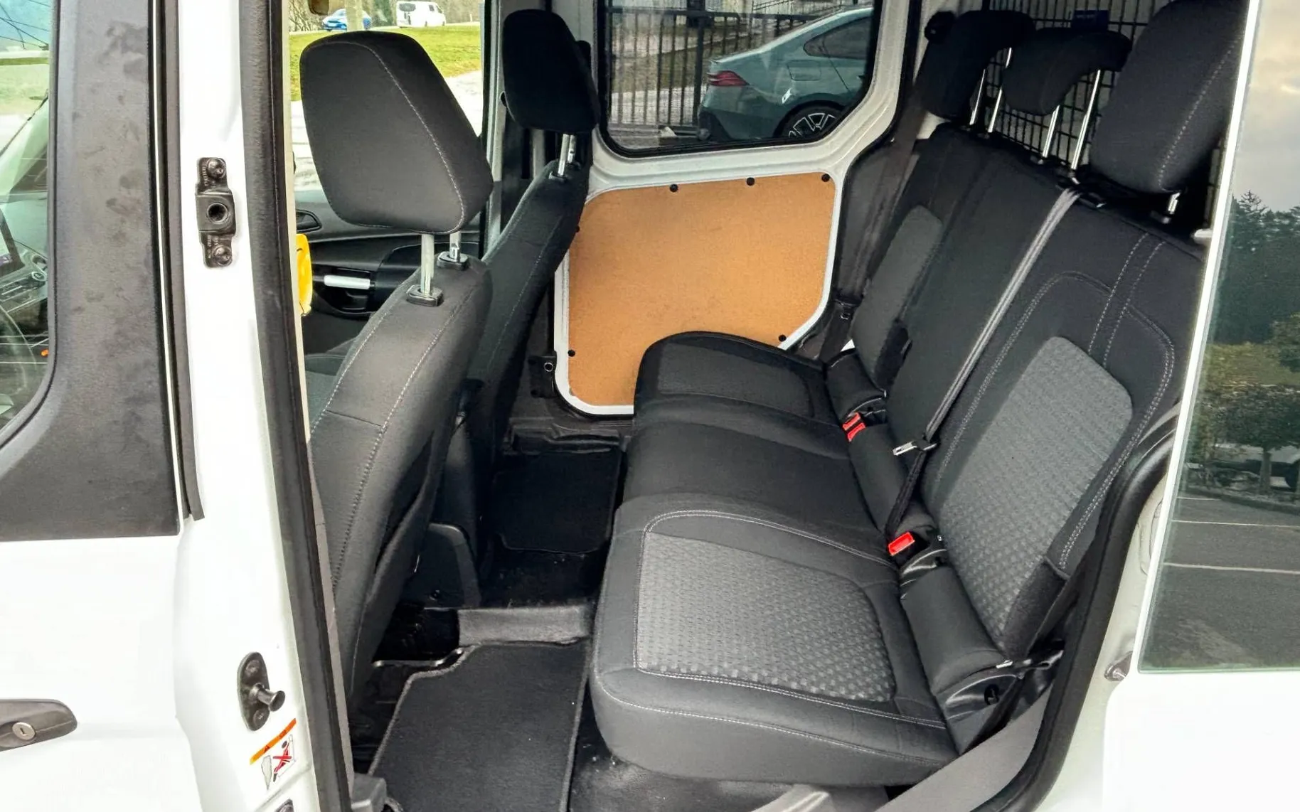 Zunanja slika - Ford Tourneo Connect - 1.5 TDCi N1-KAMERA-NAVI-PDC... - 7