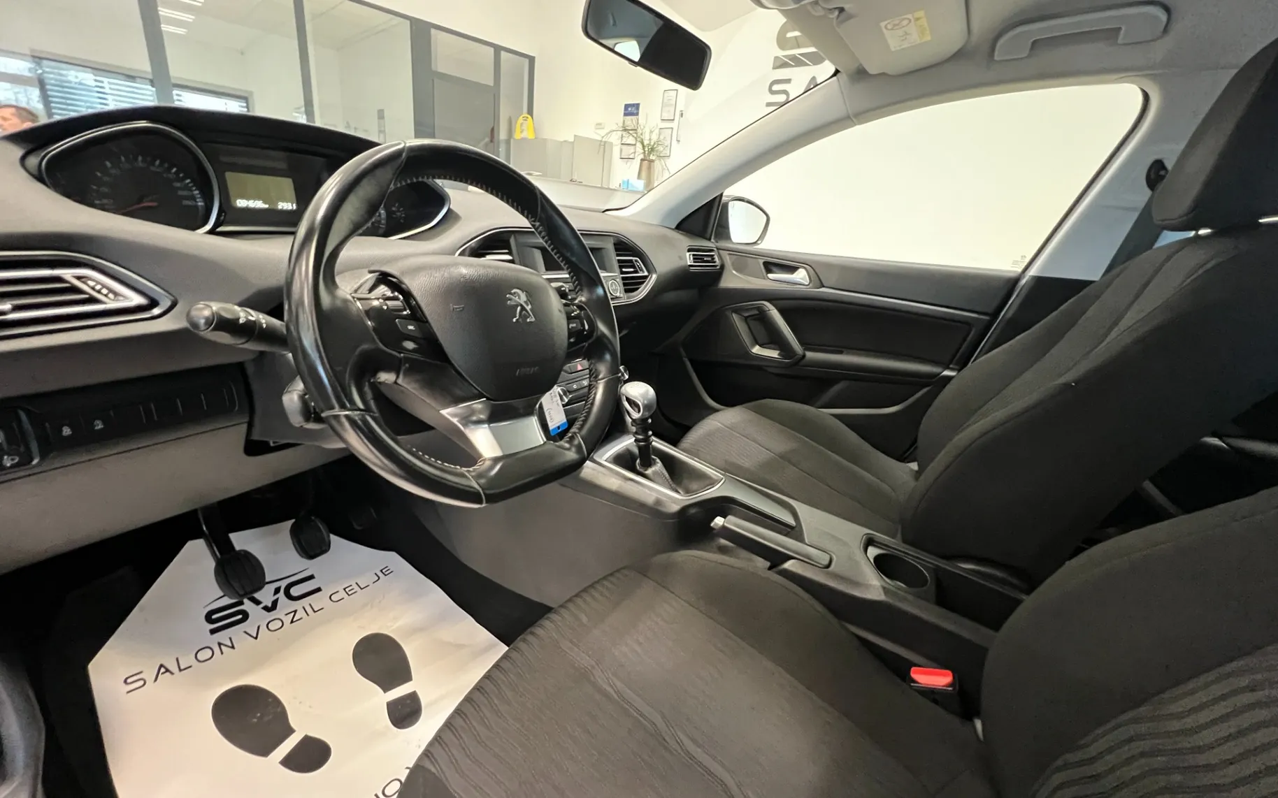 Zunanja slika - Peugeot 308 - 1.5 BlueHDi 100 STT ACTIVE-TEMP-LED-SAMO 84.000 km - 9