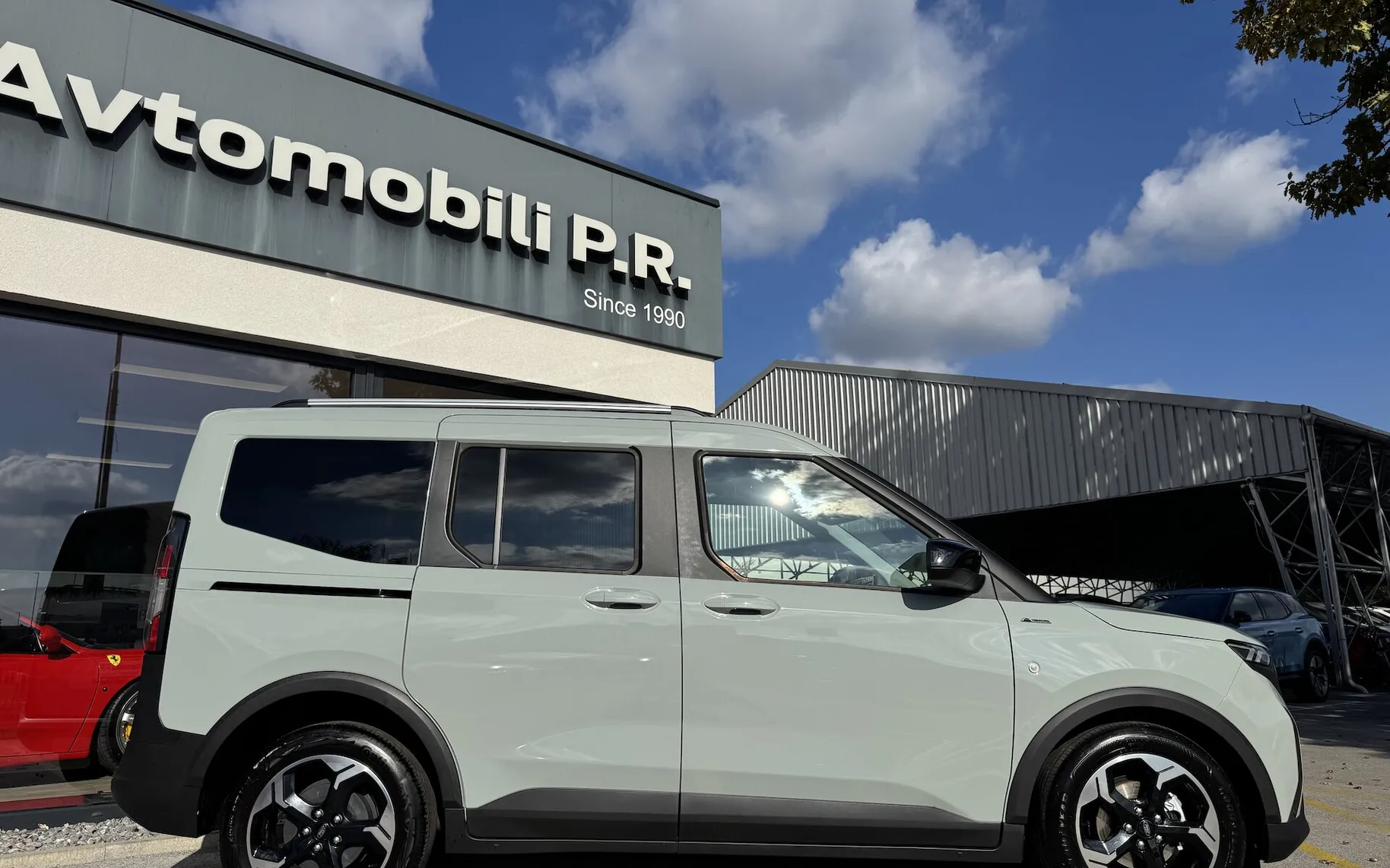 Zunanja slika - Ford Tourneo Courier - 1.0 EcoBoost ACTIVE AVT. AKTIVNI TEMPOMAT SLO - 6