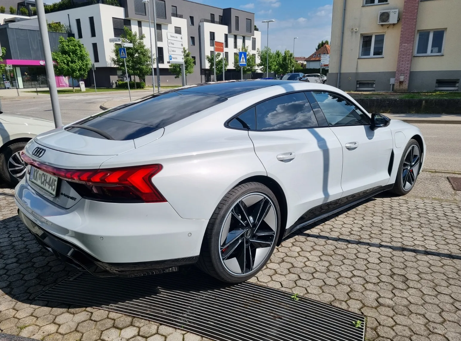 Zunanja slika - Audi e-tron GT - RS quattro 440kW  Masaža. B O. Matrix - 4