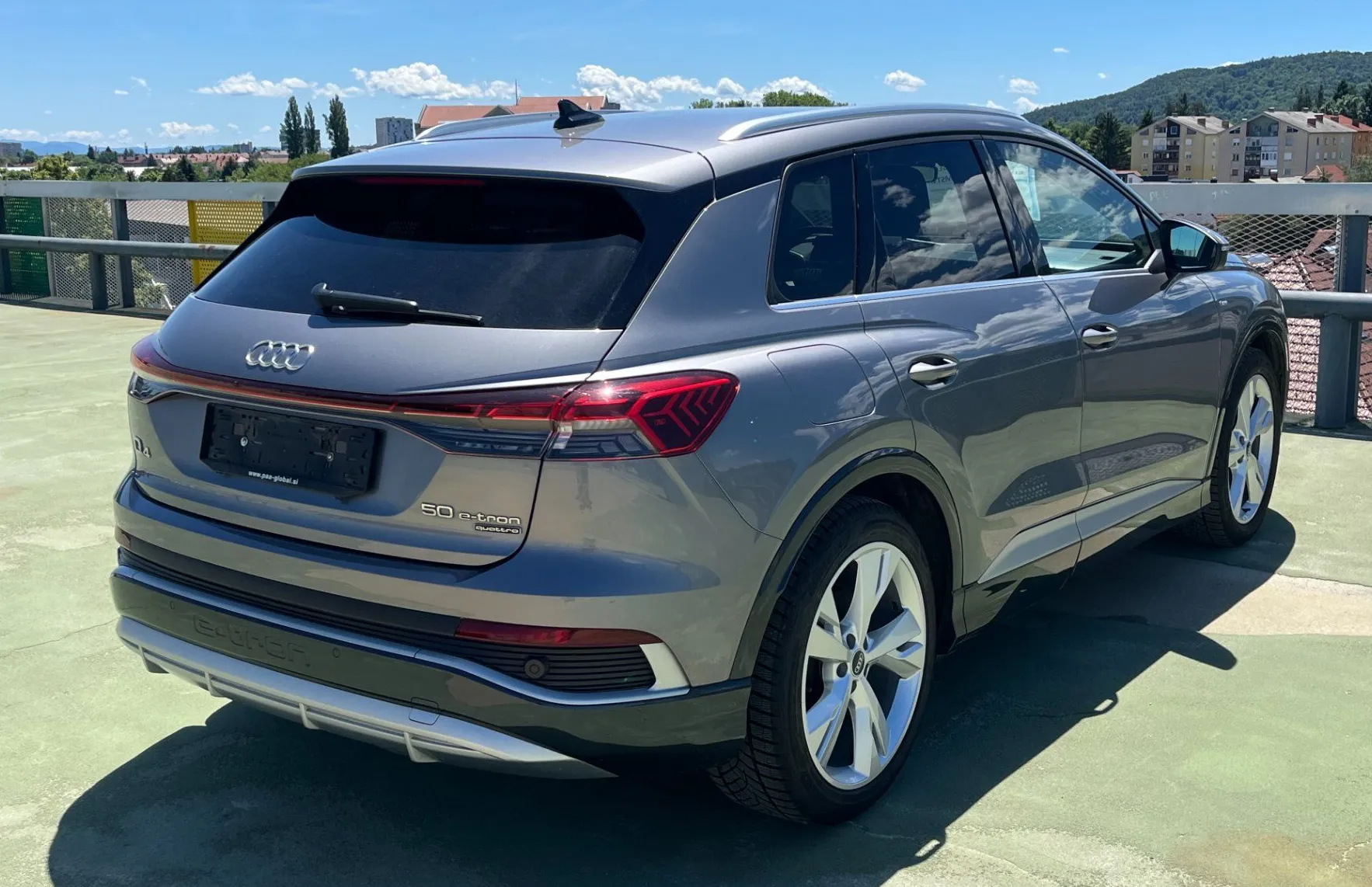 Zunanja slika - Audi Q4 - e-tron 50 e-tron quattro S Line 220kw.LED.USNJE.2X PDC - 7