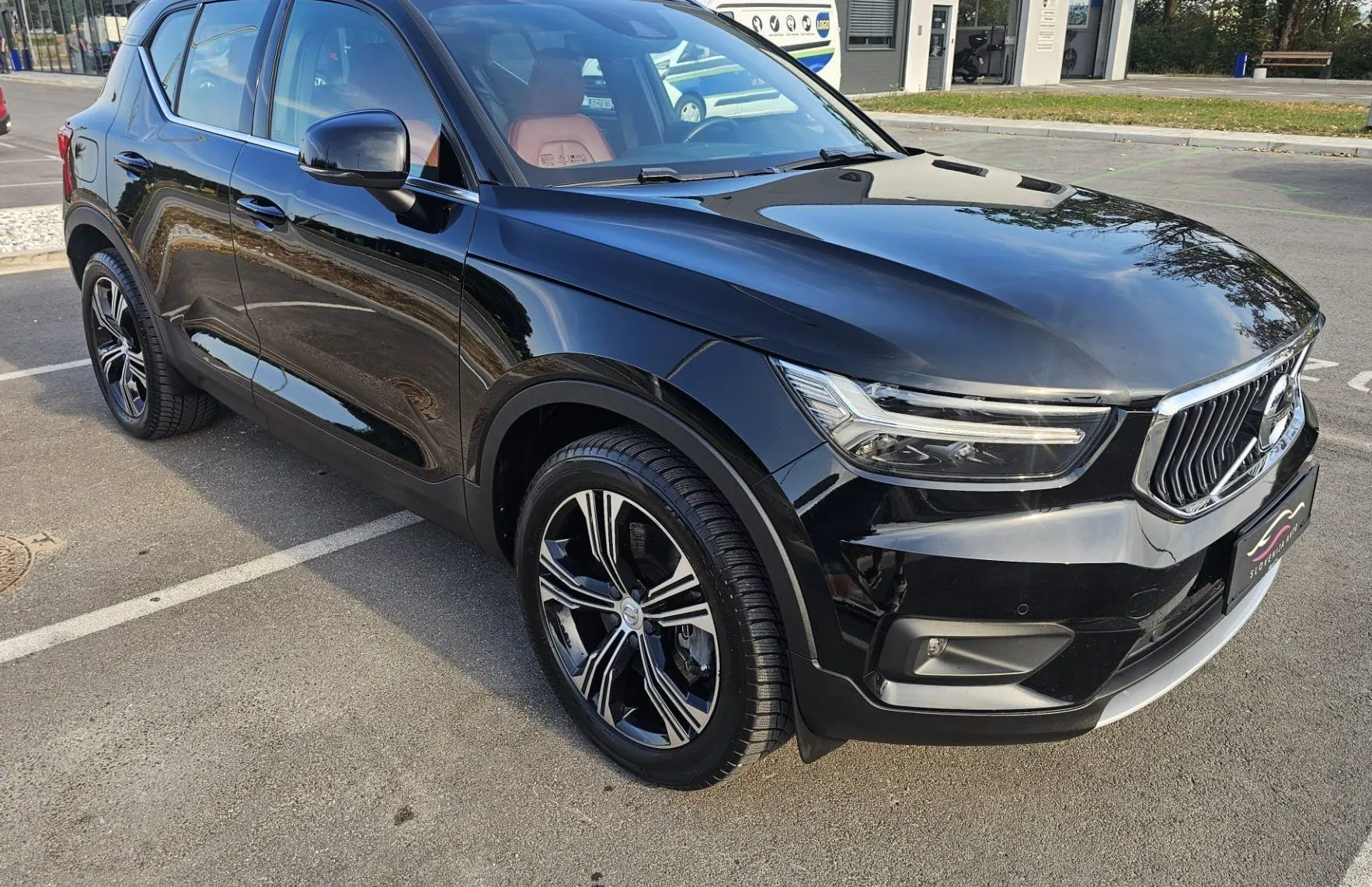 Zunanja slika - Volvo XC40 - T5 Rech.Twin Engine Inscription|FULED|ALU19|usnje| - 3