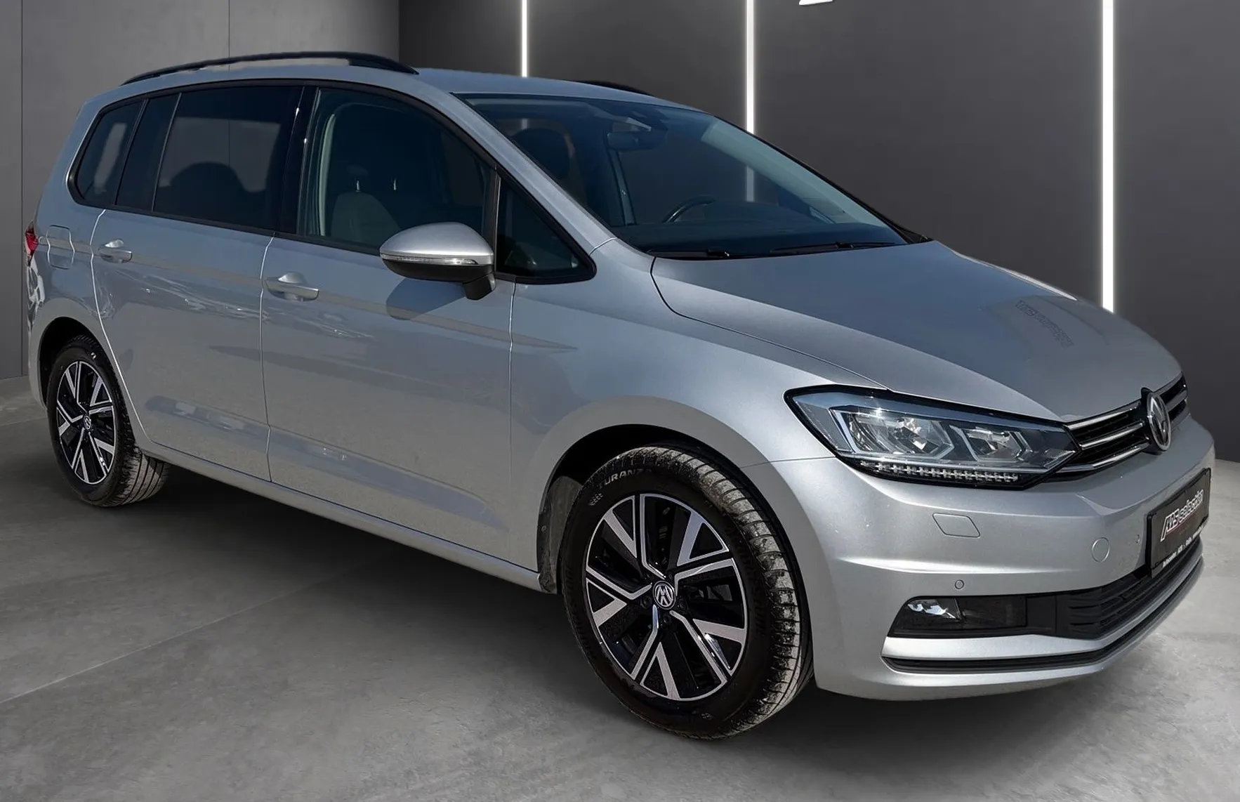 Zunanja slika - VW Touran - 2.0 TDI SCR avt. Family-LED-Vlečna kljuka-ACC... - 1