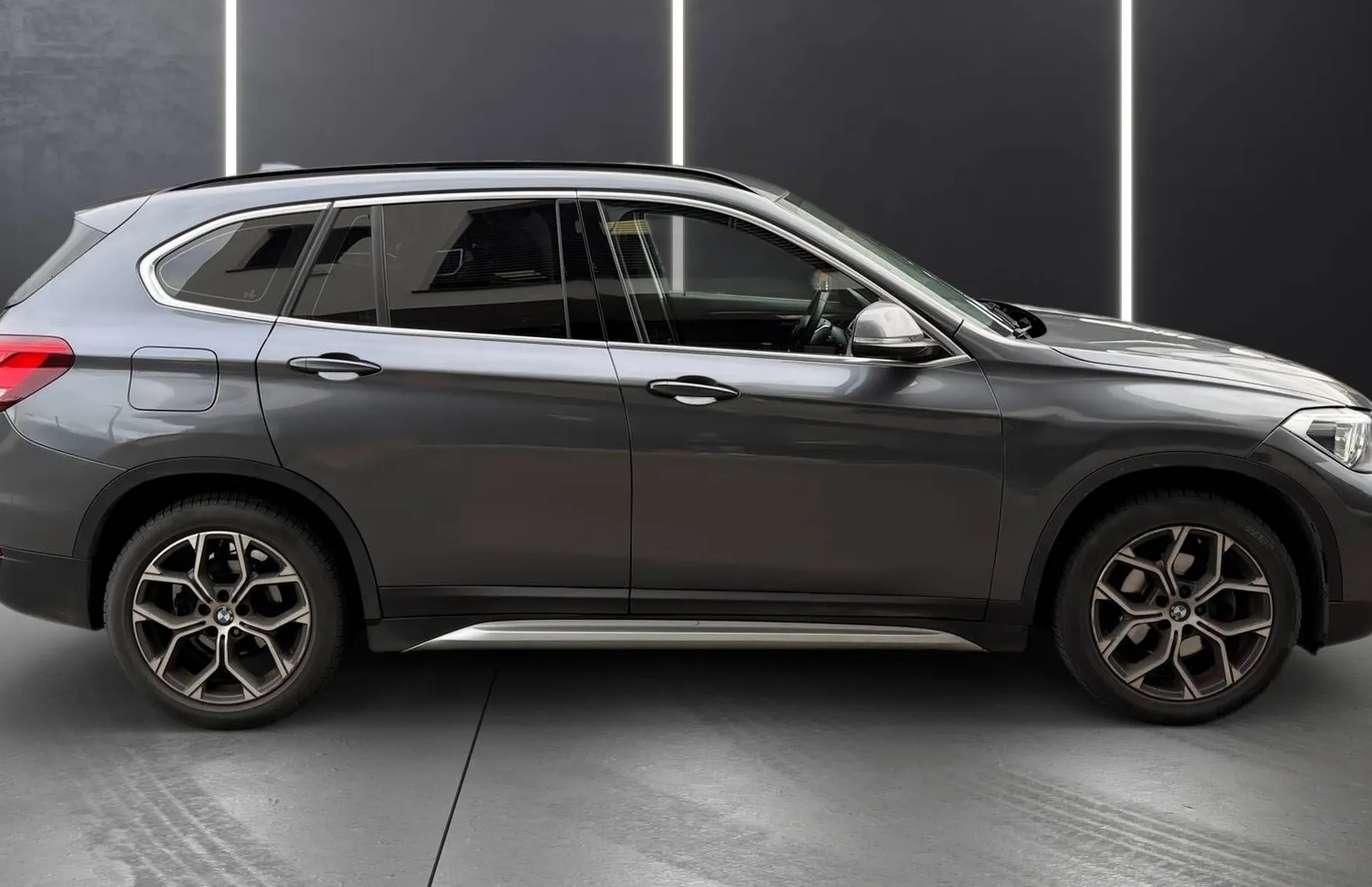 Zunanja slika - BMW X1 - serija : sDrive18i XLINE FULL LED PDC NAVI TEMPOMAT TOP - 8