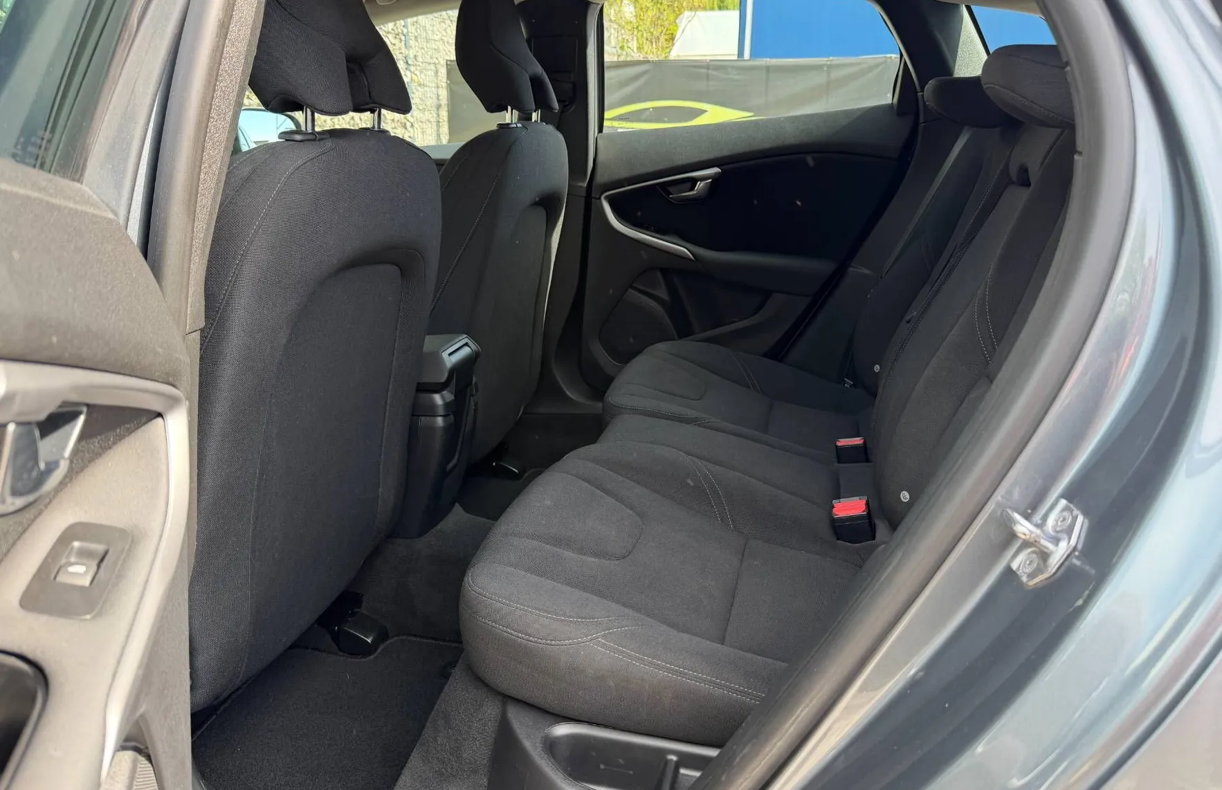 Zunanja slika - Volvo V40 - D2 | PDC | NAVI | VELIK SERVIS |... - 17