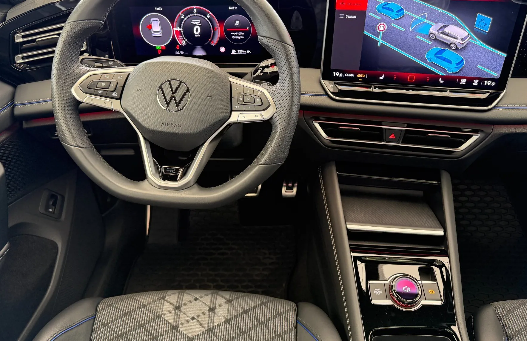 Zunanja slika - Volkswagen Tiguan - 4JOY 2.0TDI DSG SLO 1.Lastnik BLACK STYLE-PANORAMA - 7