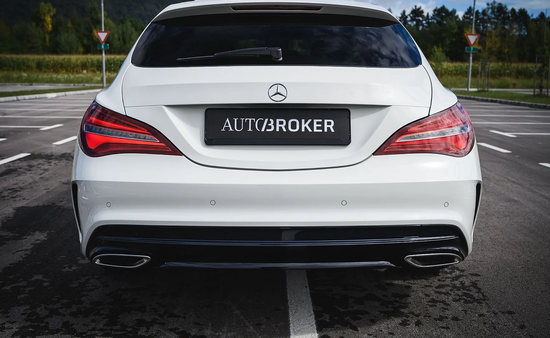 Zunanja slika - Mercedes-Benz CLA-Razred - CLA Shooting Brake CLA 220 d 4M SB Avt. AMG LINE LED ZALOGA - 5