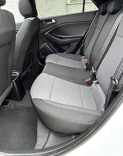 Zunanja slika - Hyundai i20 - 1.4 CRDi Premium-PANORAMA-6PRESTAV-BREZ POLOGA - 9
