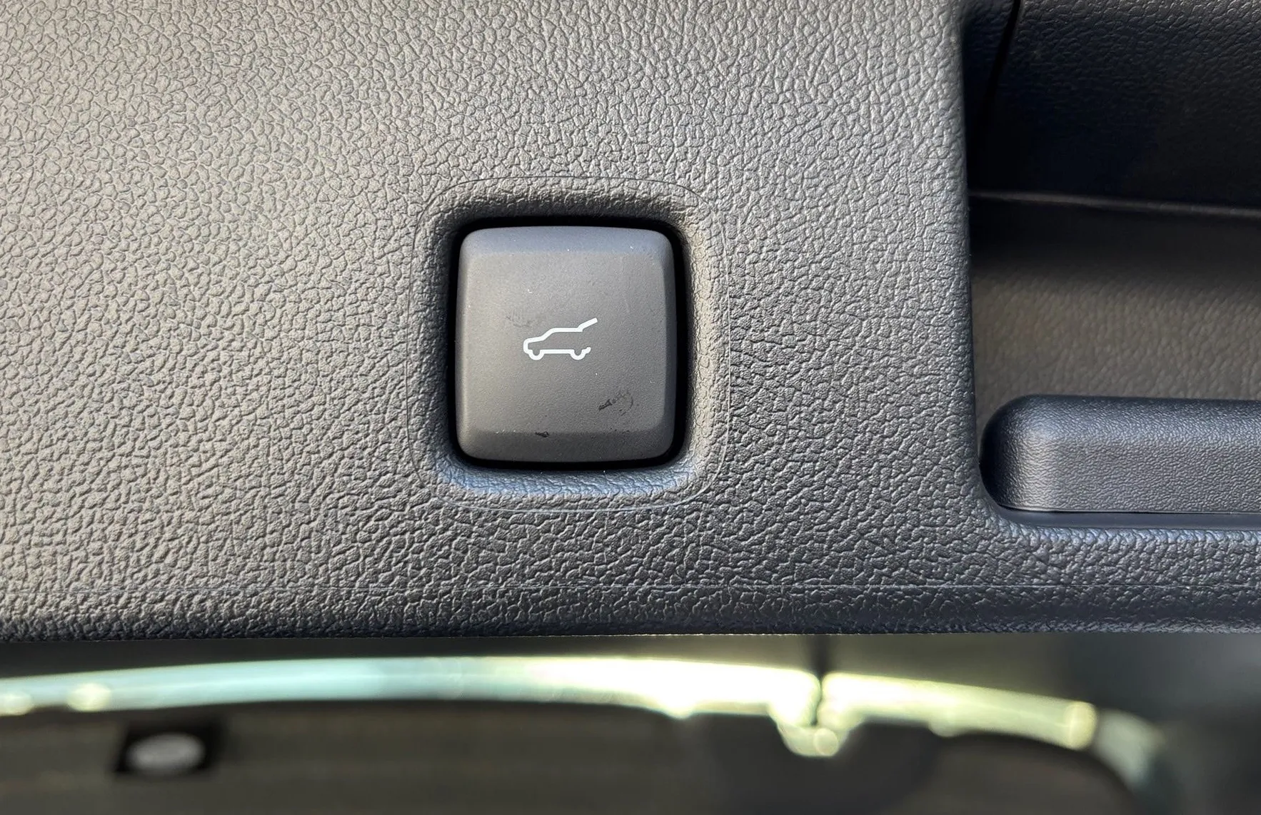 Zunanja slika - Ford Kuga - ST-Line X 1.5 EcoBoost 186PS A8 FWD - 10
