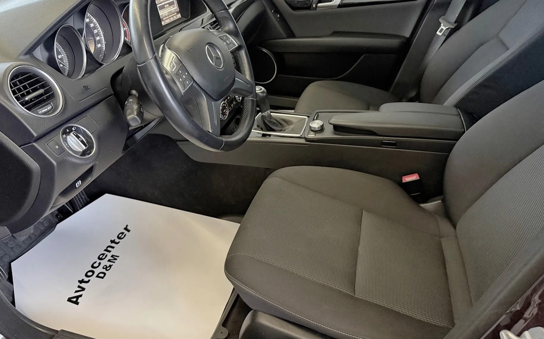 Zunanja slika - Mercedes-Benz C-Razred - C 220 CDI|SLO|XENON|NAVI|2X PDC|NOVE GUME - 8